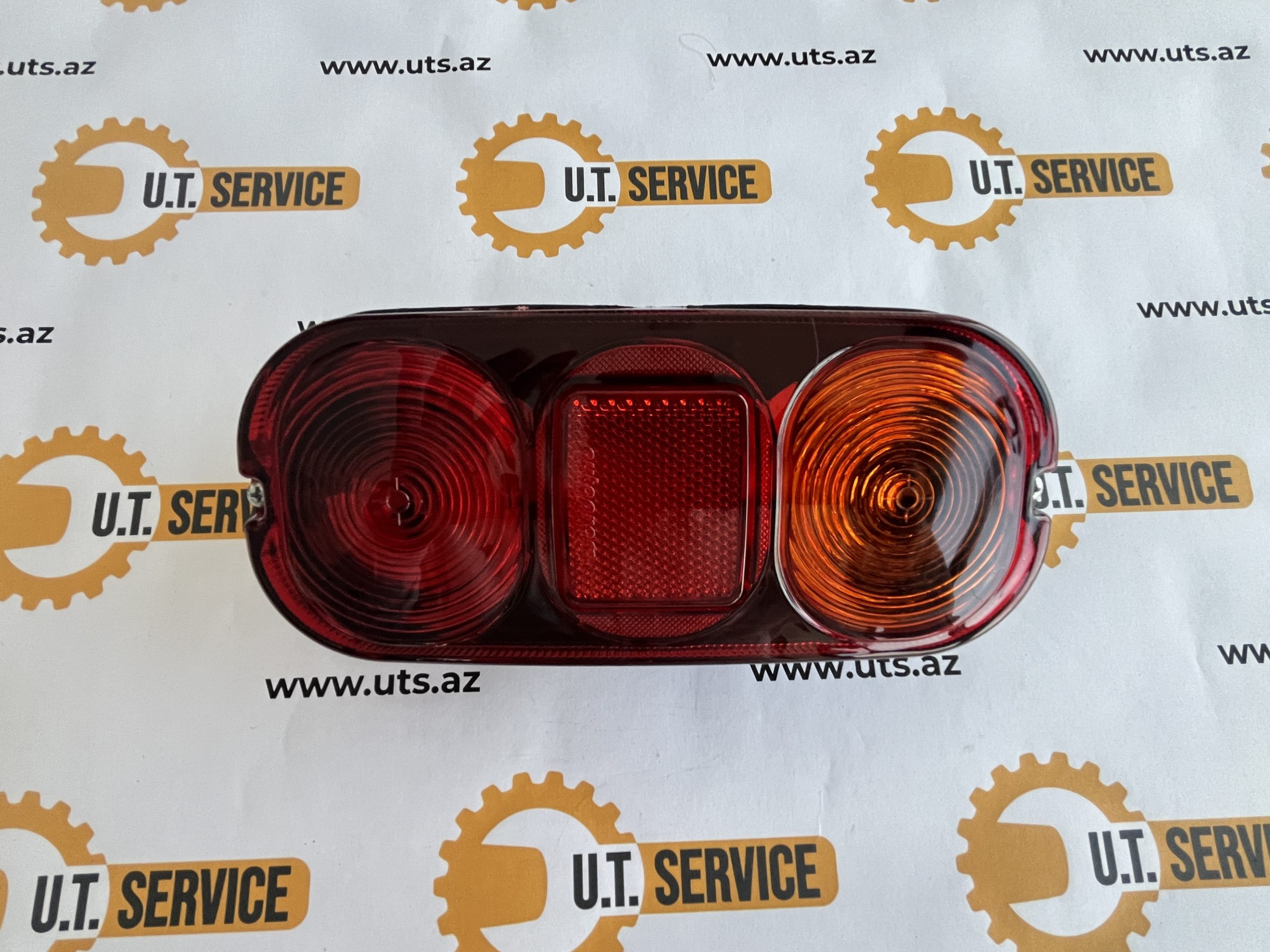 838113-SKT  Work Machine Taillight